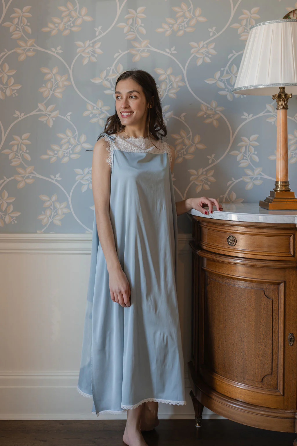 CHLOE LACE & SATIN NIGHTGOWN - Image 10