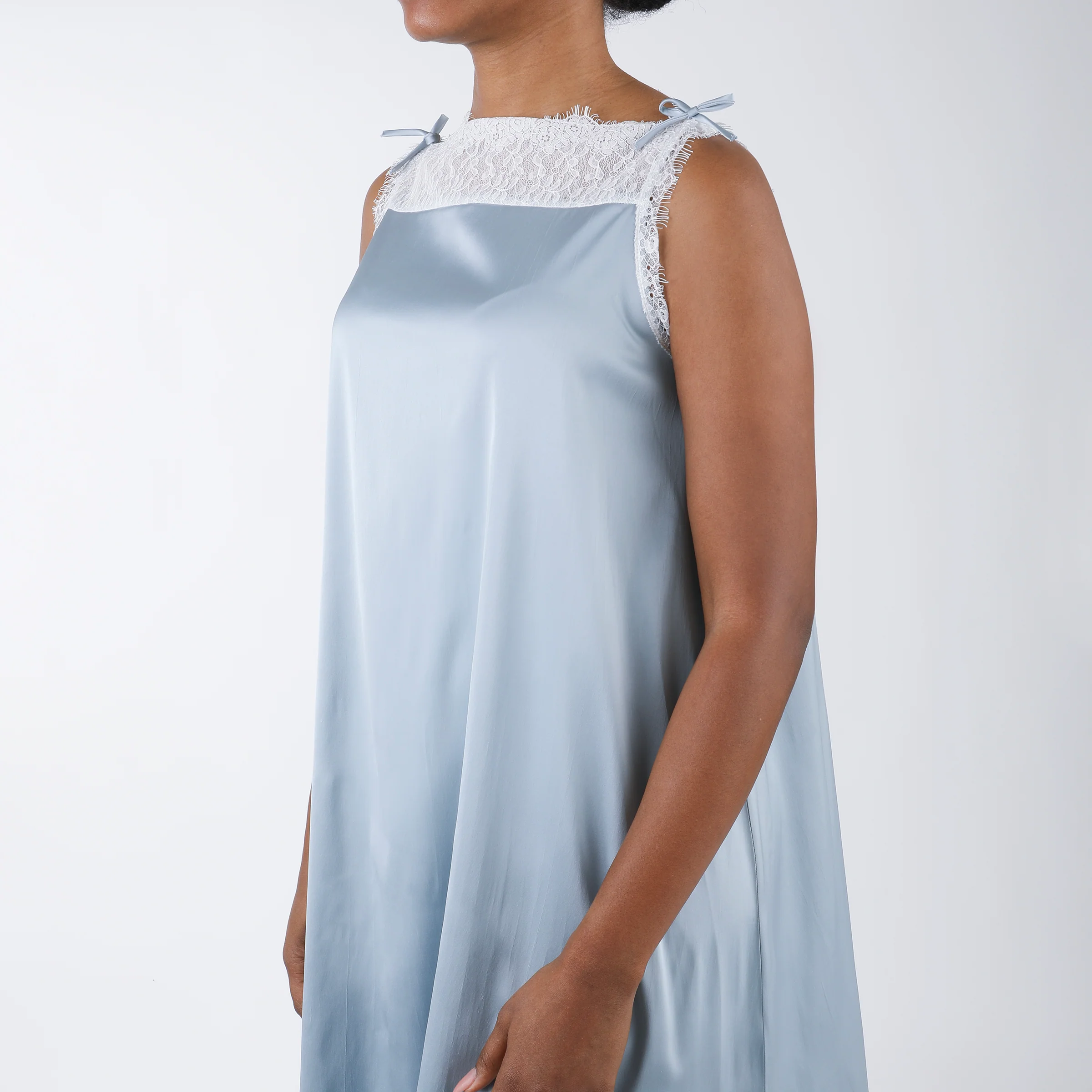 CHLOE LACE & SATIN NIGHTGOWN - Image 4