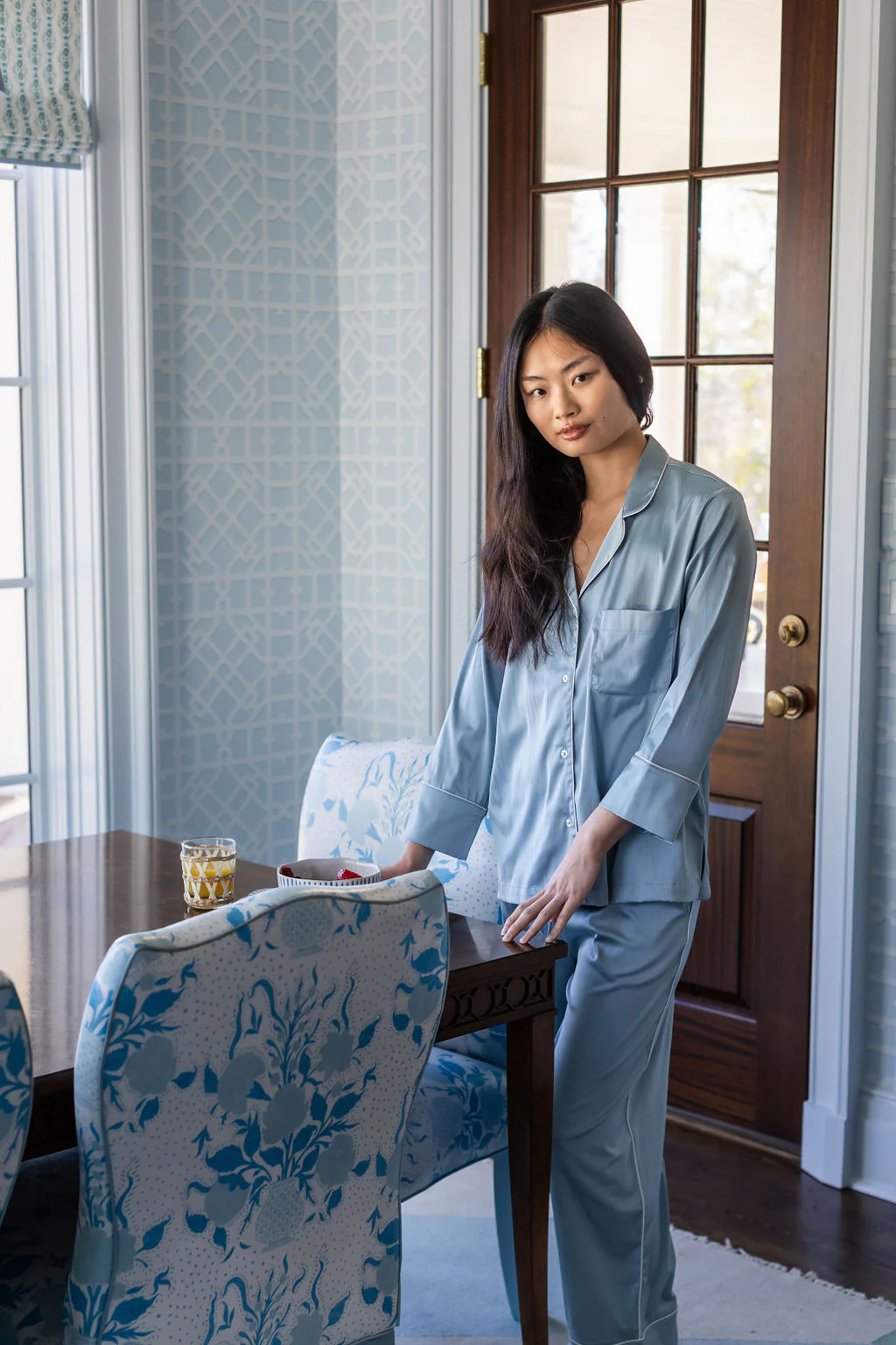 CLASSIC CHLOE SATIN PAJAMAS - Image 14