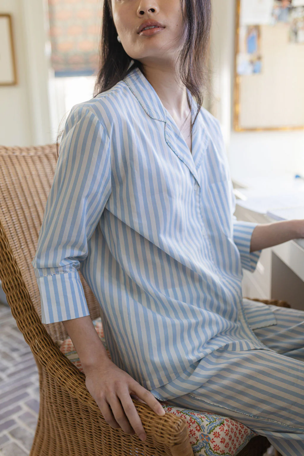 CLASSIC COTTON STRIPED CAPRI PAJAMAS - Image 10