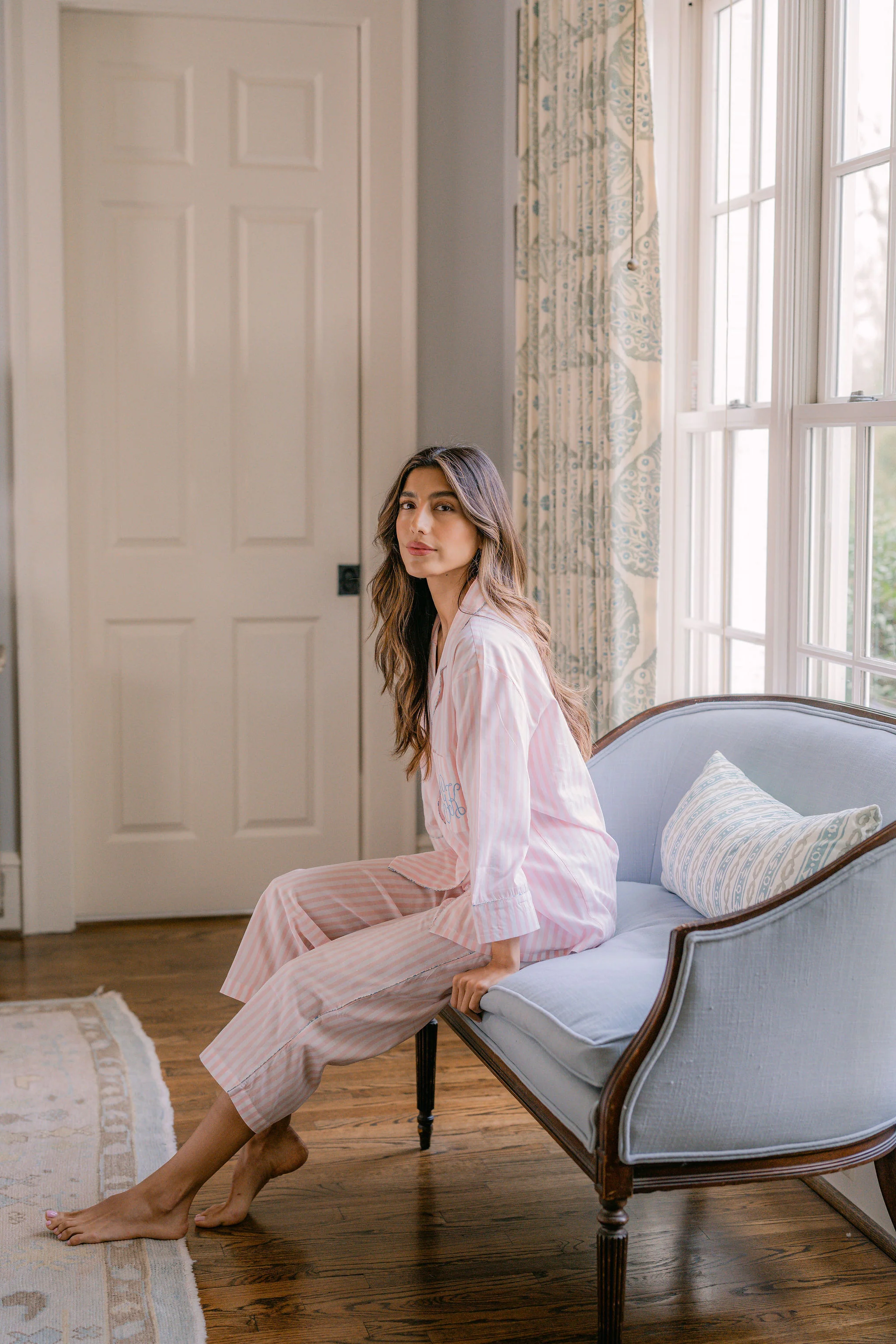 CLASSIC COTTON STRIPED CAPRI PAJAMAS - Image 20