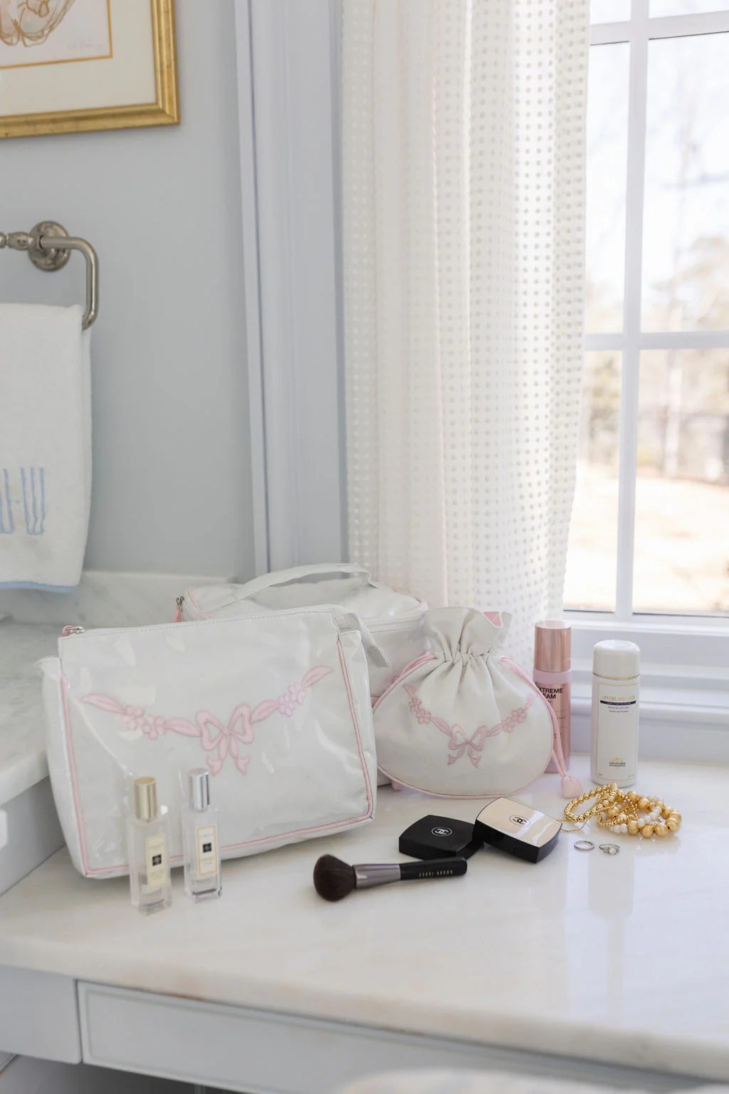 FLORAL BOW LARGE MAKEUP BAG - Image 8
