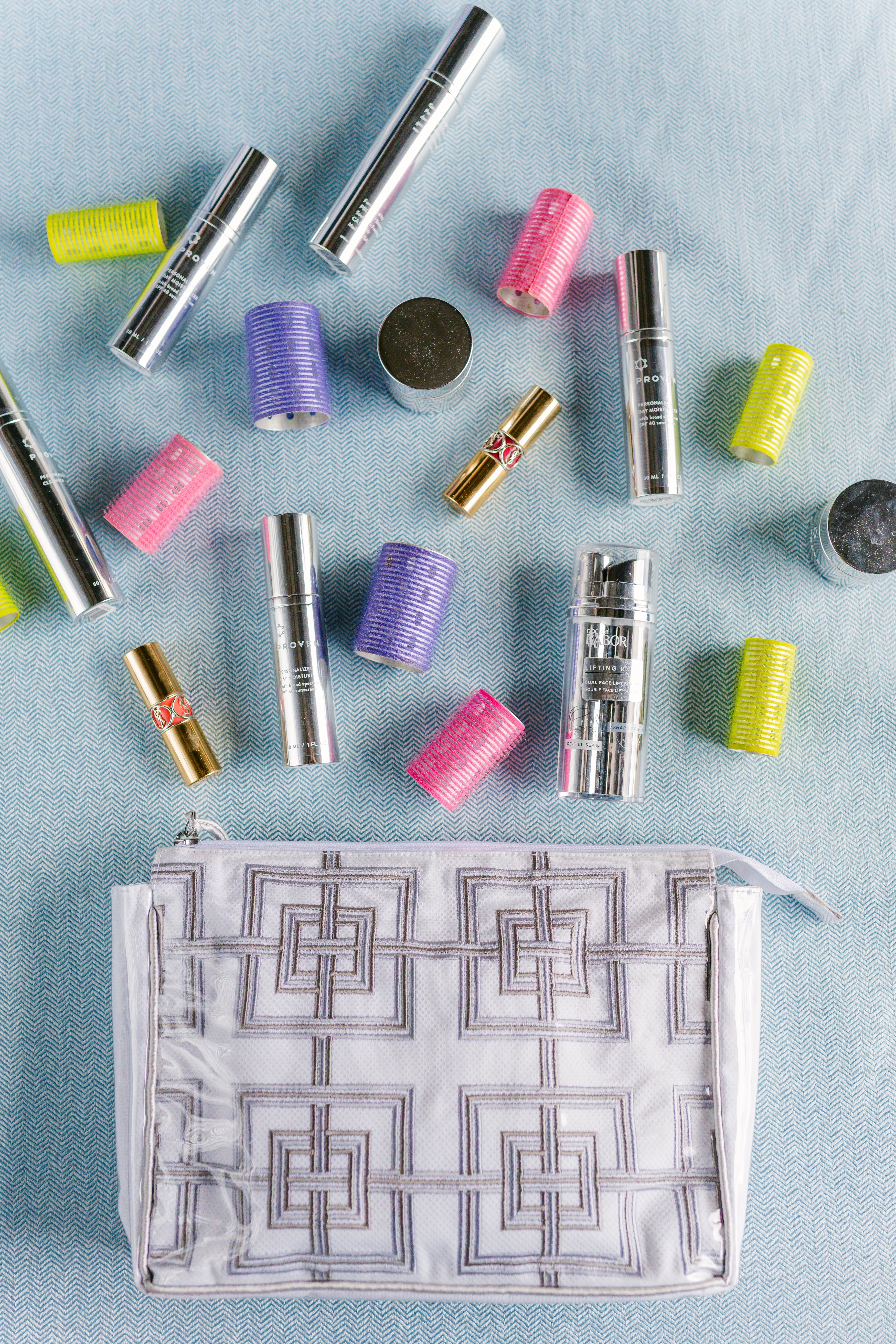 GEOMETRIC LARGE MAKEUP BAG - Image 3