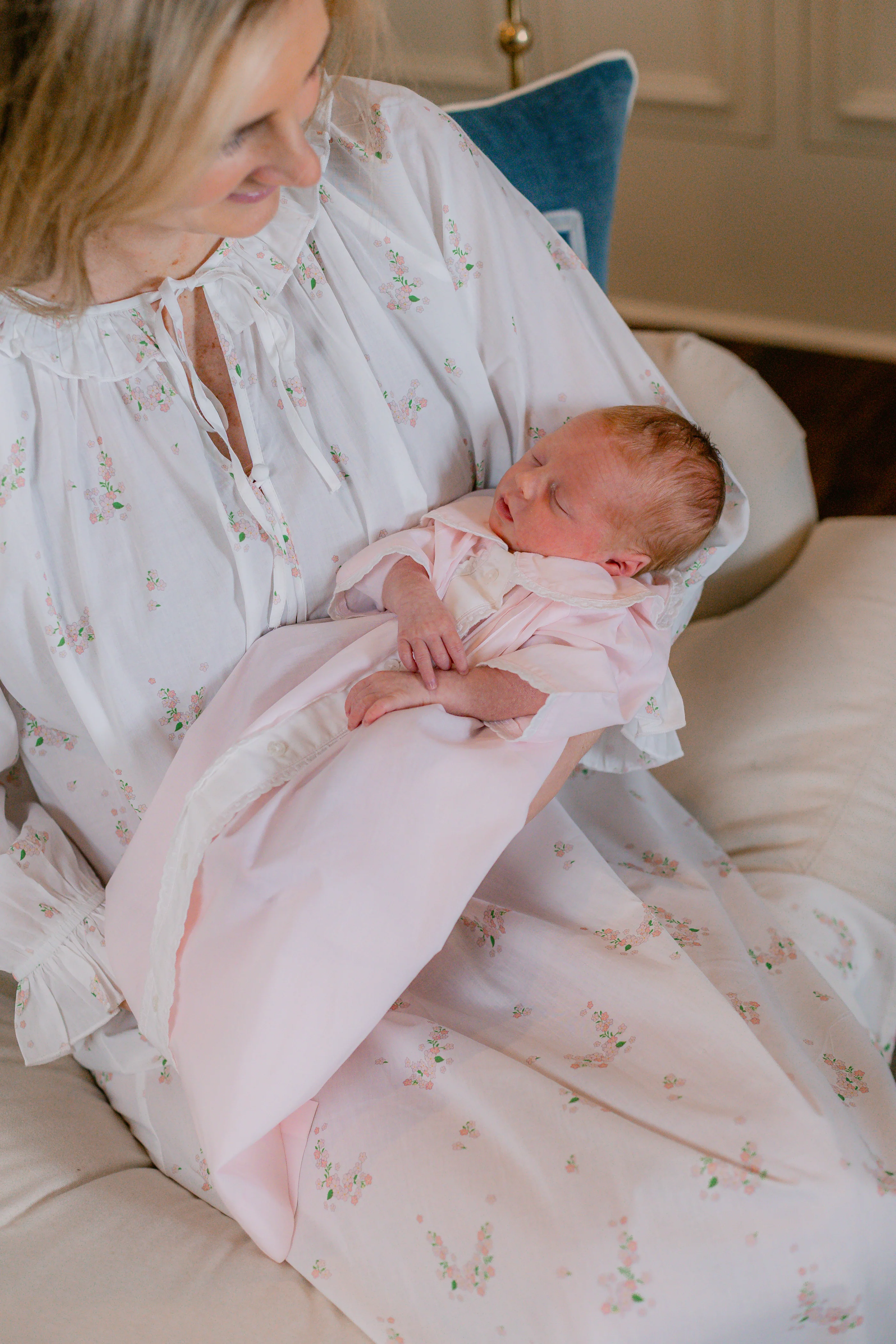 LUCY RUFFLE LONG SLEEVE NIGHTGOWN - Image 3