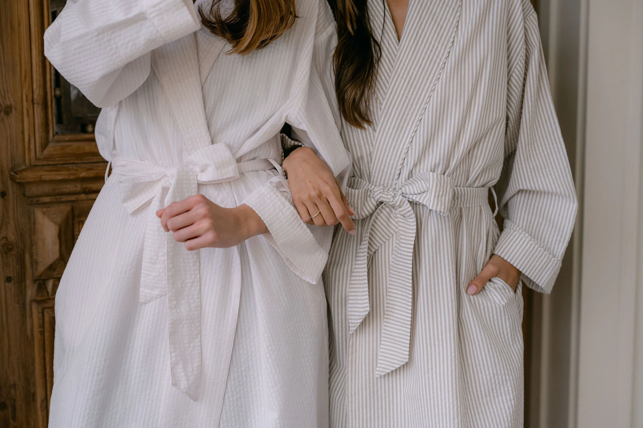 SEERSUCKER UNISEX ROBE - Image 5