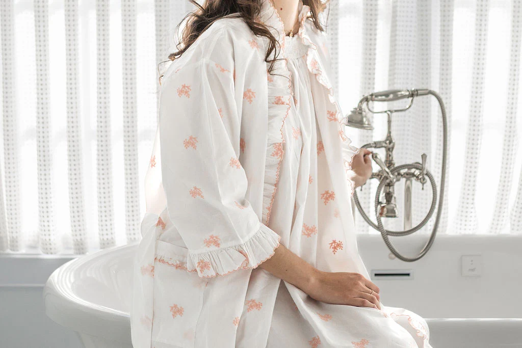 NANCY COTTON EMBROIDERED NIGHTGOWN - Image 11